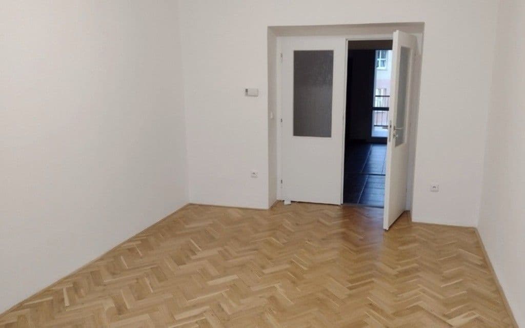 Pronájem bytu 1+1 51 m², Vocelova, Kutná Hora, Středočeský kraj Pronájem bytu 1+1 51 m², Vocelova, Kutná Hora, Středočeský kraj