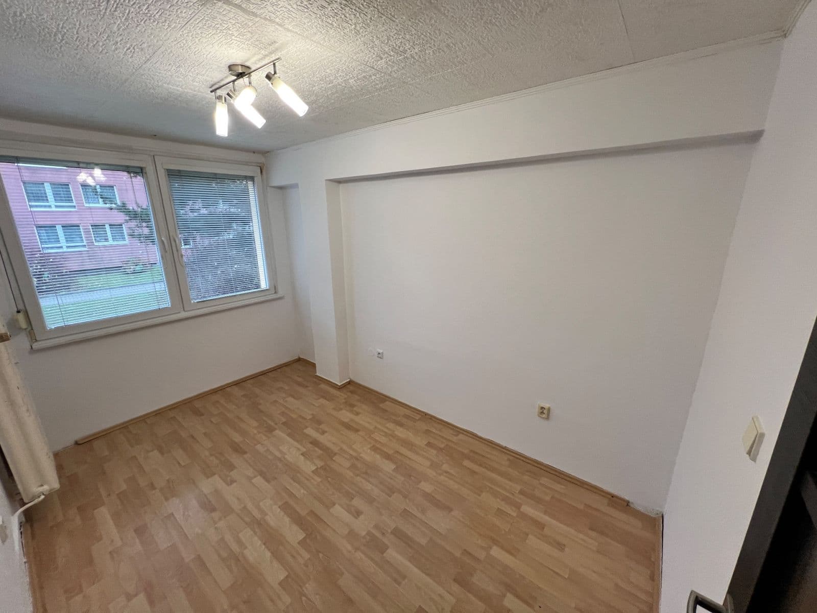 Prodej bytu 3+1 62 m², Jiřího Wolkera, Nymburk, Středočeský kraj Prodej bytu 3+1 62 m², Jiřího Wolkera, Nymburk, Středočeský kraj