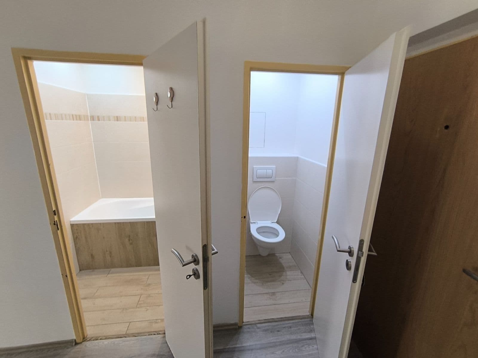 Pronájem bytu 2+1 55 m², Říjnová, Chodov, Karlovarský kraj Pronájem bytu 2+1 55 m², Říjnová, Chodov, Karlovarský kraj