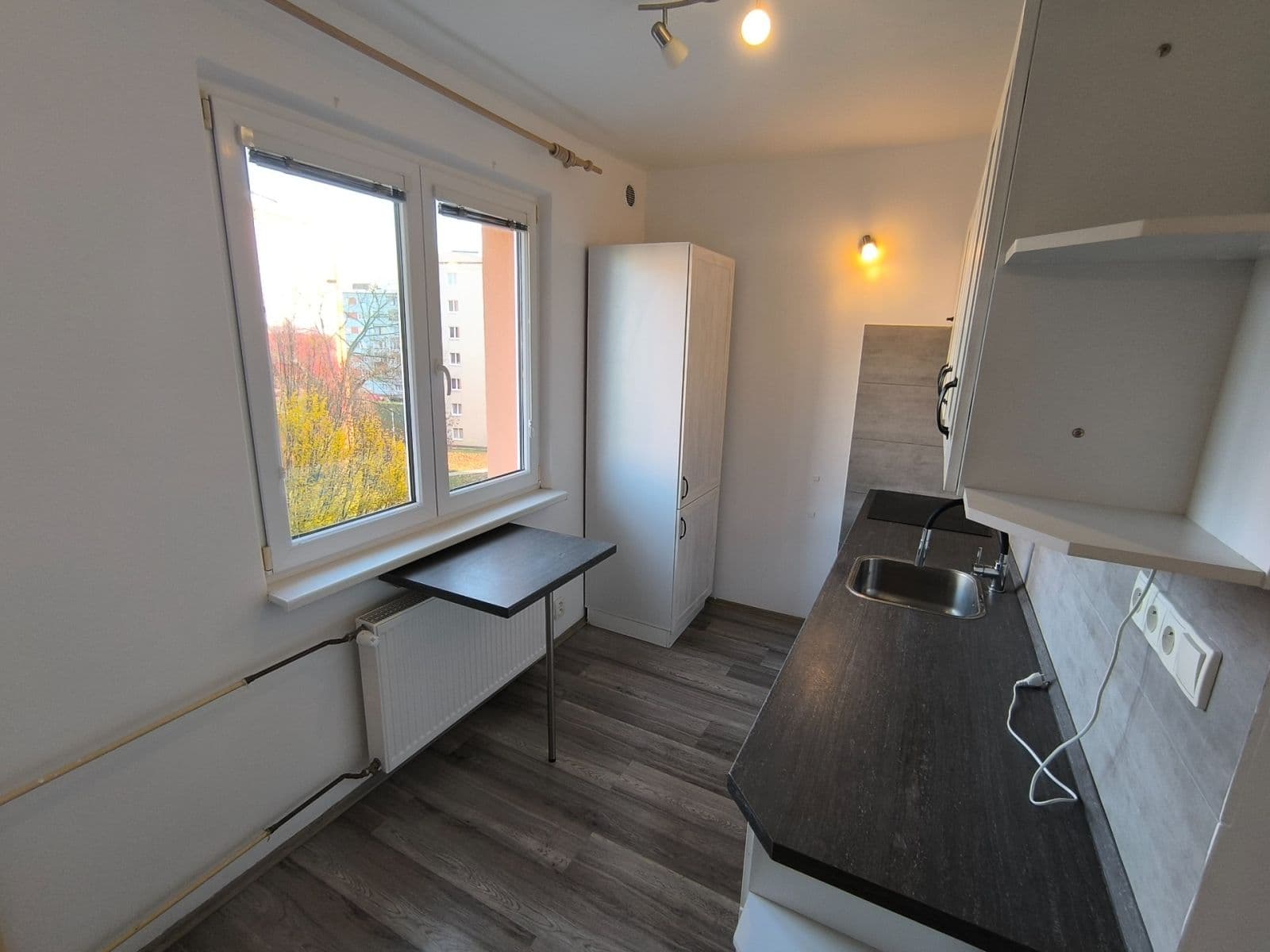 Pronájem bytu 2+1 55 m², Říjnová, Chodov, Karlovarský kraj Pronájem bytu 2+1 55 m², Říjnová, Chodov, Karlovarský kraj