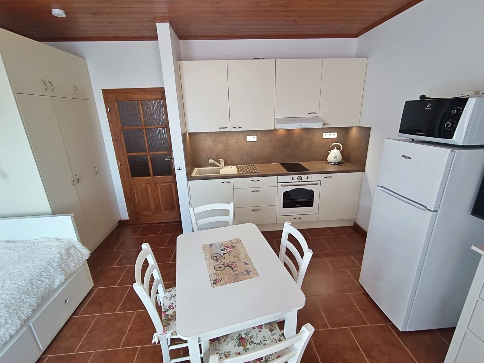 Pronájem bytu 1+kk 22 m², Medlov, Jihomoravský kraj Pronájem bytu 1+kk 22 m², Medlov, Jihomoravský kraj