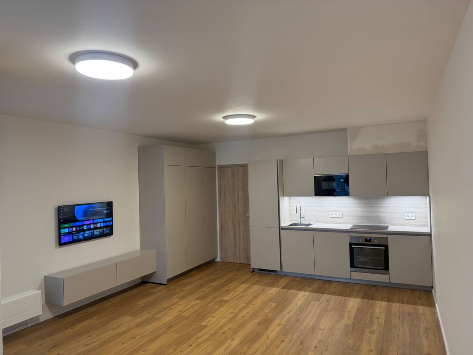 Pronájem bytu 1+kk 42 m², Dřevčická, Brandýs nad Labem-Stará Boleslav, Středočeský kraj Pronájem bytu 1+kk 42 m², Dřevčická, Brandýs nad Labem-Stará Boleslav, Středočeský kraj