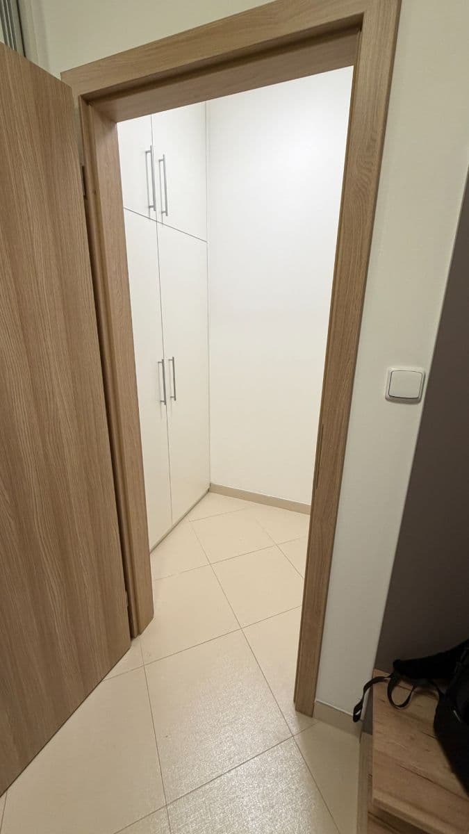 Pronájem bytu 2+kk 55 m², Padovská, Praha, Praha Pronájem bytu 2+kk 55 m², Padovská, Praha, Praha