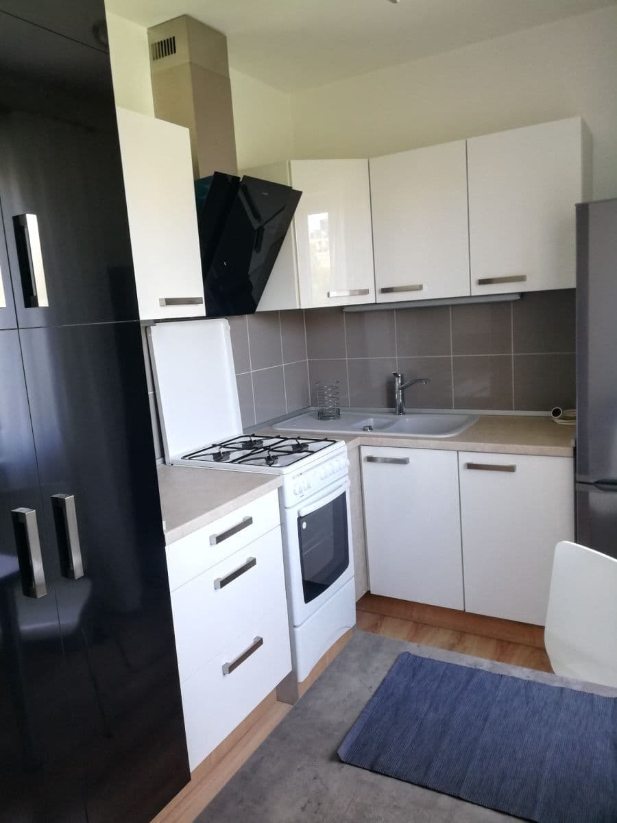 Pronájem bytu 2+1 65 m², Cerhenická, Praha, Praha Pronájem bytu 2+1 65 m², Cerhenická, Praha, Praha