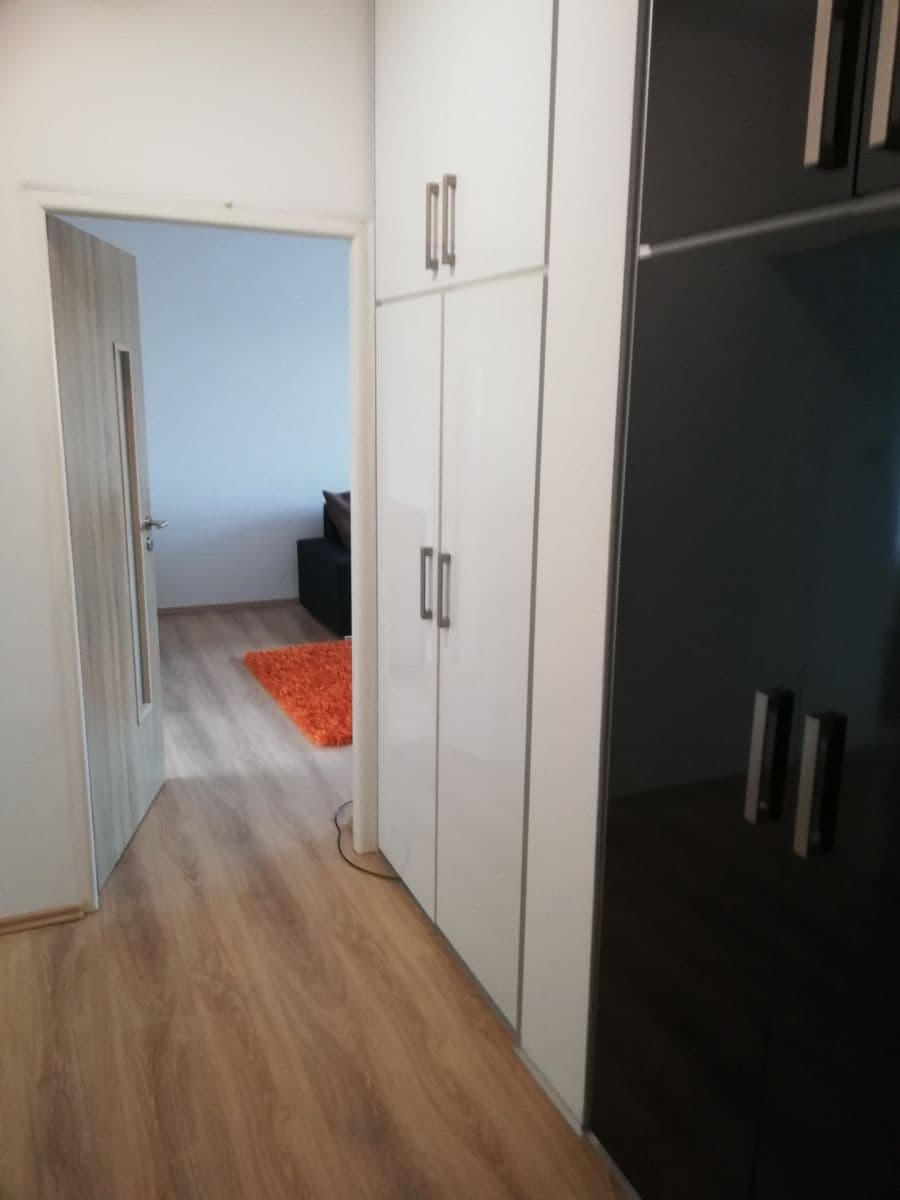 Pronájem bytu 2+1 65 m², Cerhenická, Praha, Praha Pronájem bytu 2+1 65 m², Cerhenická, Praha, Praha