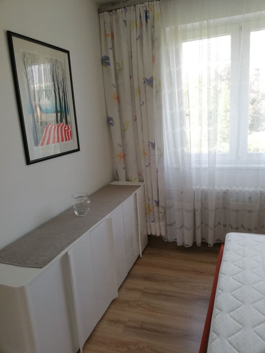 Pronájem bytu 2+1 65 m², Cerhenická, Praha, Praha Pronájem bytu 2+1 65 m², Cerhenická, Praha, Praha