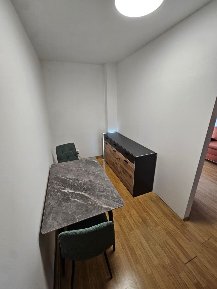 Pronájem bytu 1+kk 37 m², Božetěchova, Brno, Jihomoravský kraj Pronájem bytu 1+kk 37 m², Božetěchova, Brno, Jihomoravský kraj