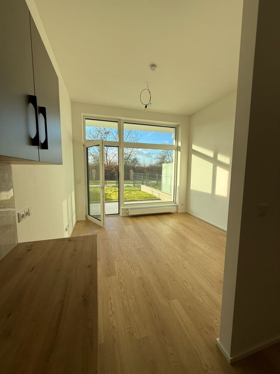 Pronájem bytu 1+kk 35 m², třída Generála Píky, Brno, Jihomoravský kraj Pronájem bytu 1+kk 35 m², třída Generála Píky, Brno, Jihomoravský kraj