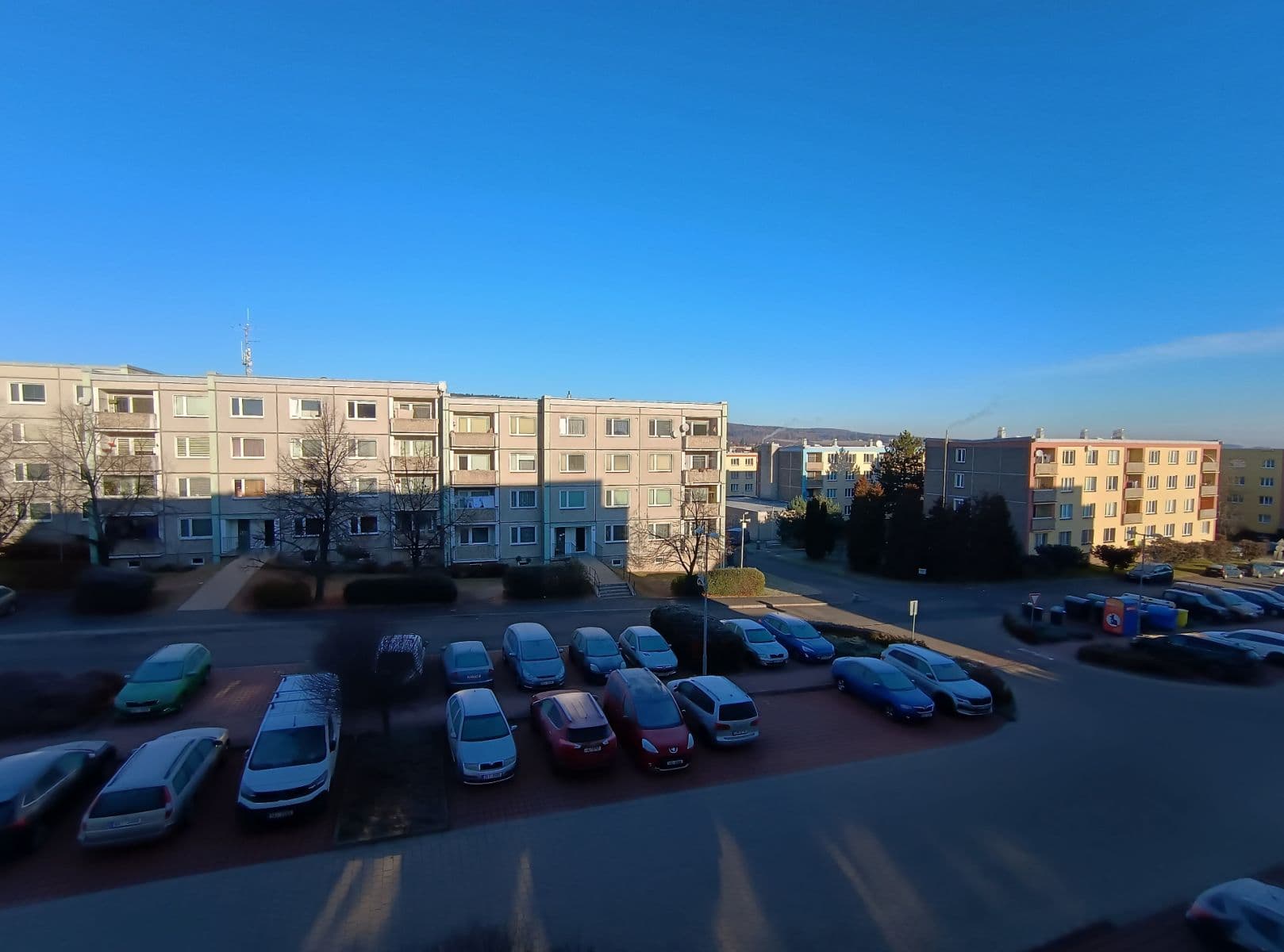 Pronájem bytu 1+kk 24 m², Ke Škole, Mníšek pod Brdy, Středočeský kraj Pronájem bytu 1+kk 24 m², Ke Škole, Mníšek pod Brdy, Středočeský kraj