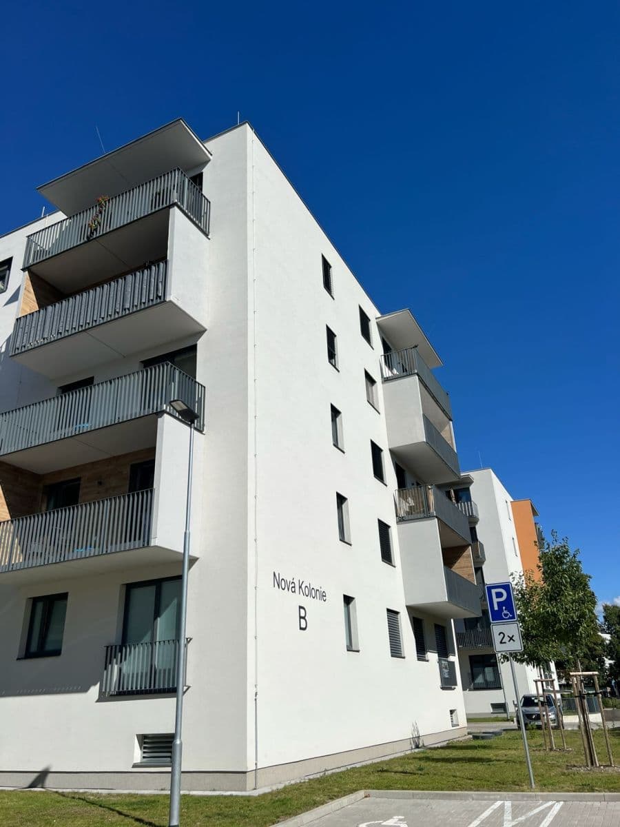 Pronájem bytu 3+kk 76 m², V Kolonii, Nymburk, Středočeský kraj Pronájem bytu 3+kk 76 m², V Kolonii, Nymburk, Středočeský kraj