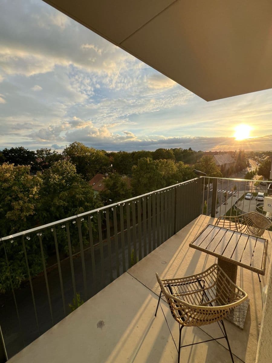 Pronájem bytu 3+kk 76 m², V Kolonii, Nymburk, Středočeský kraj Pronájem bytu 3+kk 76 m², V Kolonii, Nymburk, Středočeský kraj