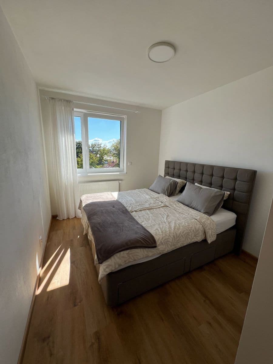 Pronájem bytu 3+kk 76 m², V Kolonii, Nymburk, Středočeský kraj Pronájem bytu 3+kk 76 m², V Kolonii, Nymburk, Středočeský kraj