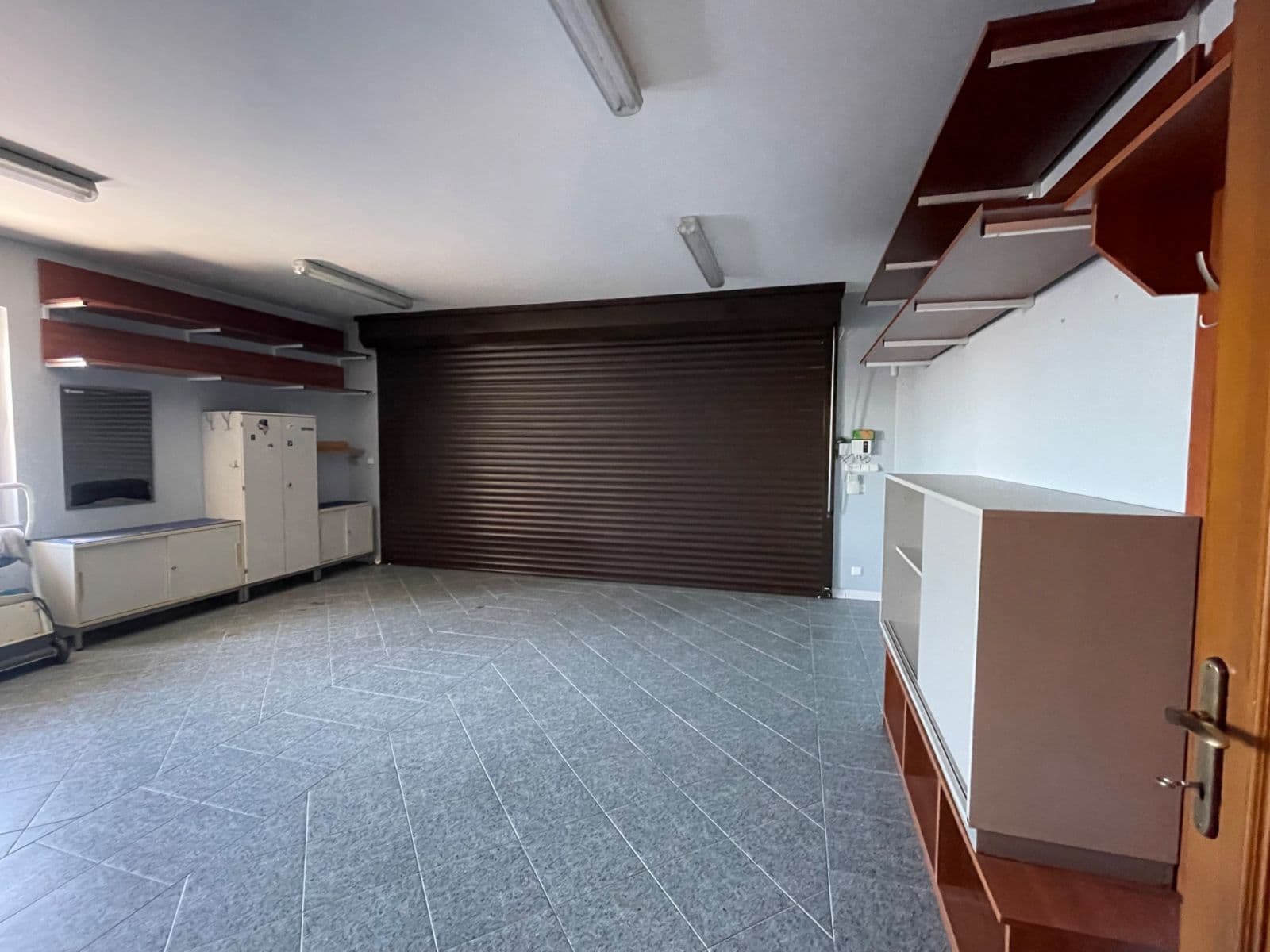 Pronájem domu 400 m², pozemek 2.000 m², Roblín, Středočeský kraj Pronájem domu 400 m², pozemek 2.000 m², Roblín, Středočeský kraj