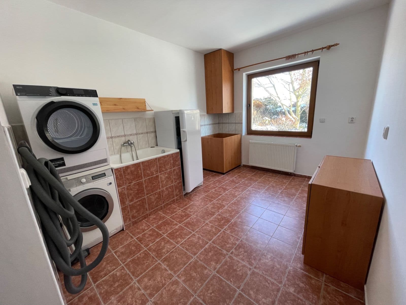 Pronájem domu 400 m², pozemek 2.000 m², Roblín, Středočeský kraj Pronájem domu 400 m², pozemek 2.000 m², Roblín, Středočeský kraj