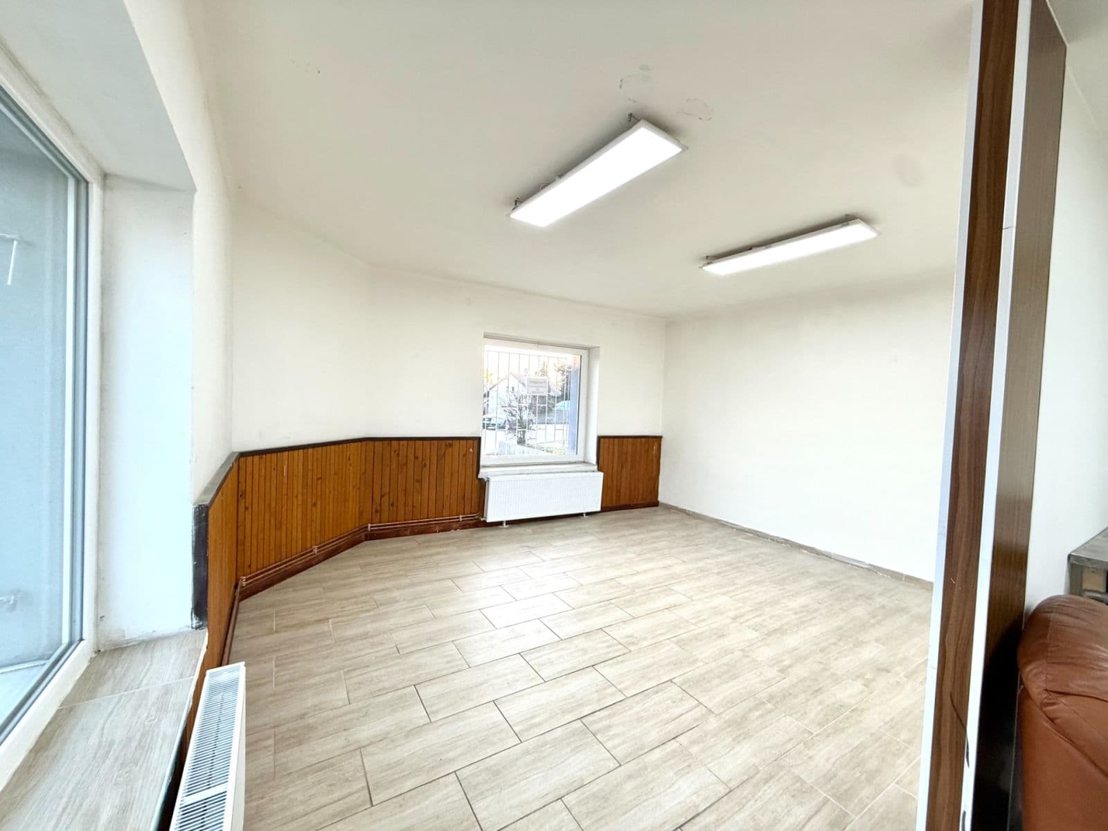 Pronájem domu 140 m², pozemek 50 m², Mělnická, Tišice, Středočeský kraj Pronájem domu 140 m², pozemek 50 m², Mělnická, Tišice, Středočeský kraj