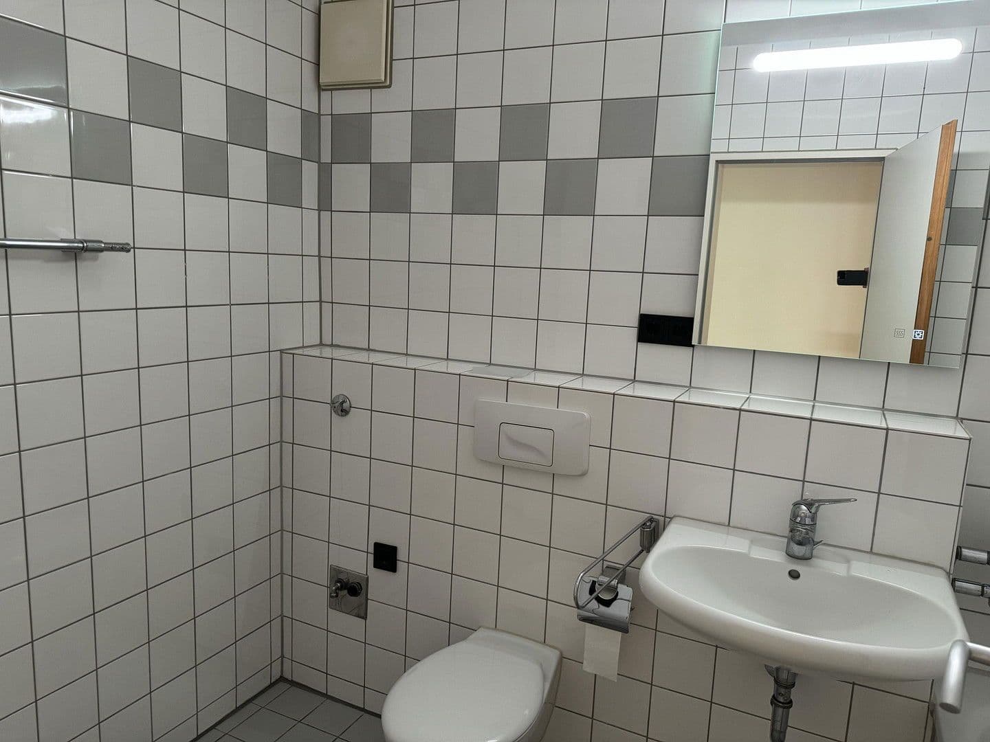 Prodej bytu 1+1 40 m², Hennigsdorf, Braniborsko Prodej bytu 1+1 40 m², Hennigsdorf, Braniborsko