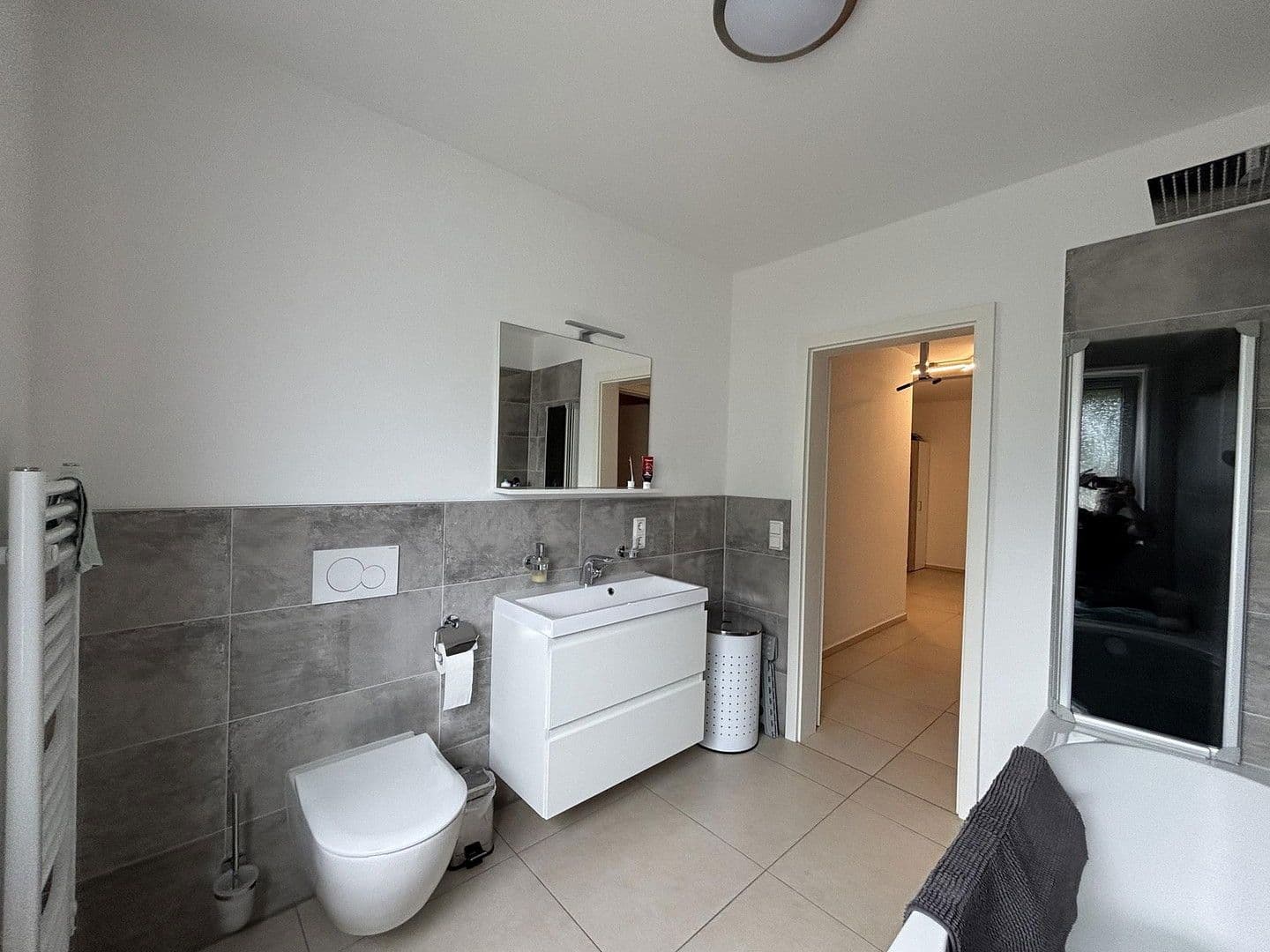 Prodej bytu 3+1 83 m², Hennef (Sieg), Severní Porýní-Vestfálsko Prodej bytu 3+1 83 m², Hennef (Sieg), Severní Porýní-Vestfálsko