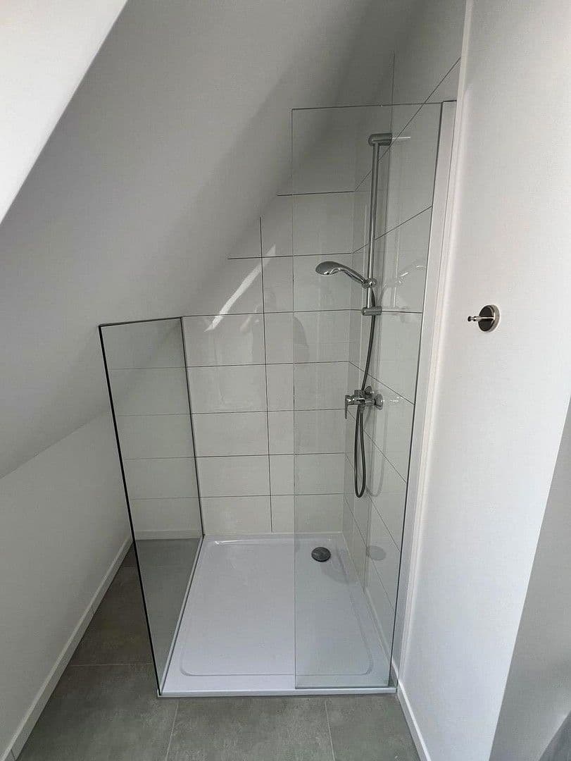 Pronájem bytu 4+1 91 m², Rathausstraße 7, Hockenheim, Bádensko-Württembersko Pronájem bytu 4+1 91 m², Rathausstraße 7, Hockenheim, Bádensko-Württembersko