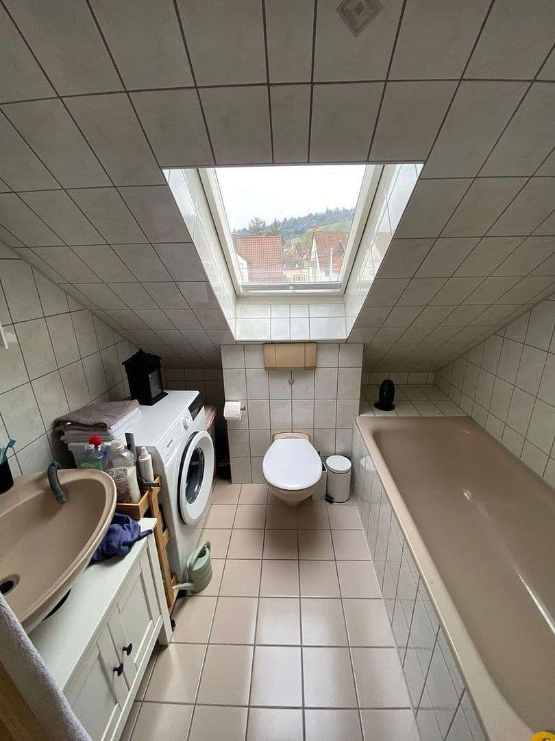 Pronájem bytu 1+1 20 m², Bergstaffelstraße 4, Stuttgart, Bádensko-Württembersko Pronájem bytu 1+1 20 m², Bergstaffelstraße 4, Stuttgart, Bádensko-Württembersko