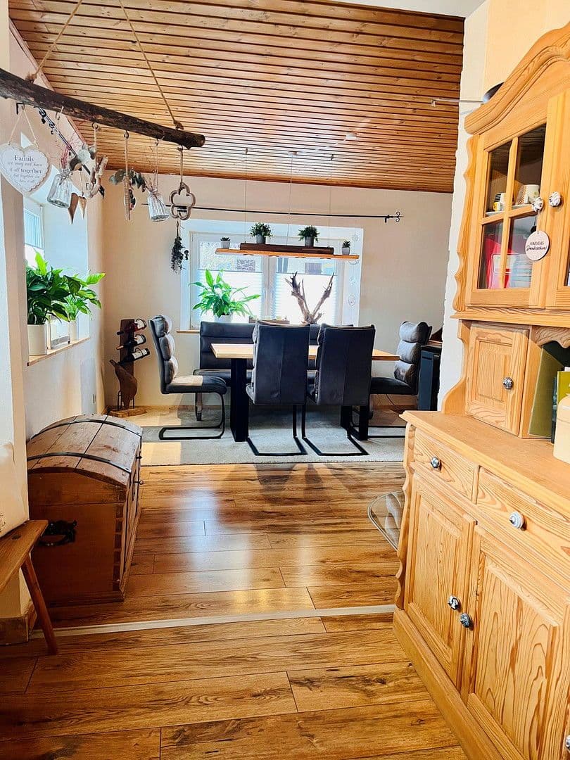 Prodej domu 145 m², pozemek 522 m², Waldershof, Bavorsko Prodej domu 145 m², pozemek 522 m², Waldershof, Bavorsko