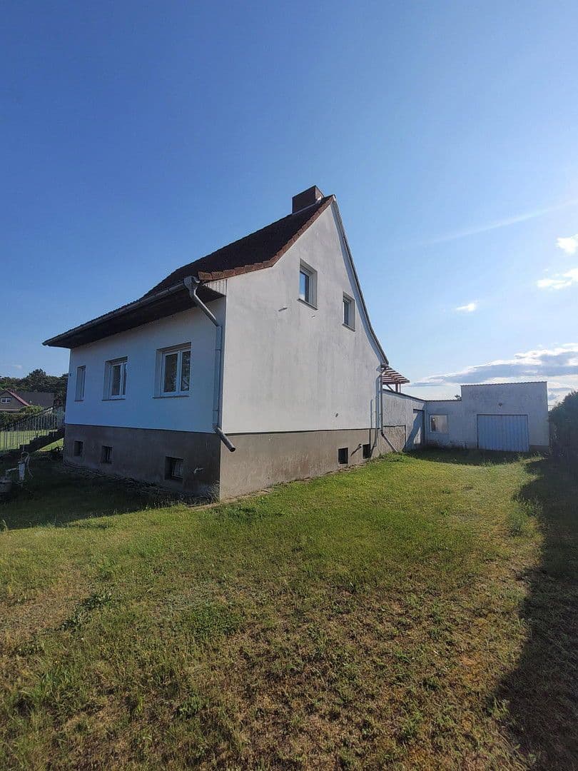 Prodej domu 117 m², pozemek 1.340 m², Burg, Sasko-Anhaltsko Prodej domu 117 m², pozemek 1.340 m², Burg, Sasko-Anhaltsko