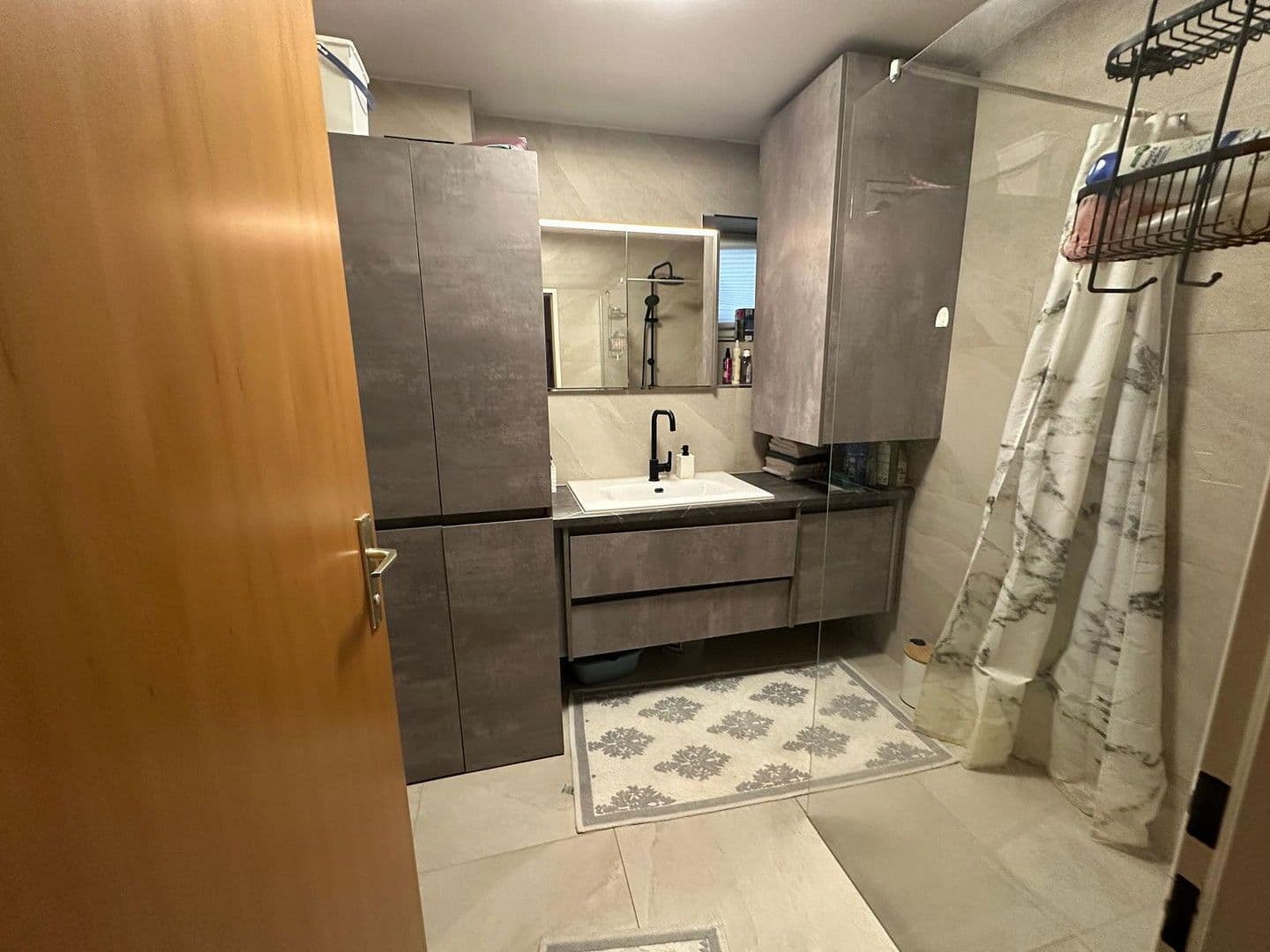 Prodej bytu 3+1 77 m², Landeck/Tirol Österreich, Tyrolsko Prodej bytu 3+1 77 m², Landeck/Tirol Österreich, Tyrolsko