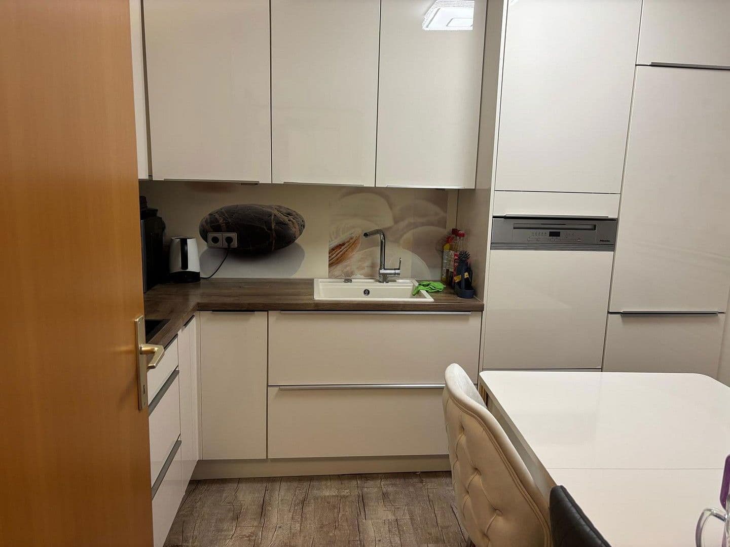 Prodej bytu 3+1 77 m², Landeck/Tirol Österreich, Tyrolsko Prodej bytu 3+1 77 m², Landeck/Tirol Österreich, Tyrolsko