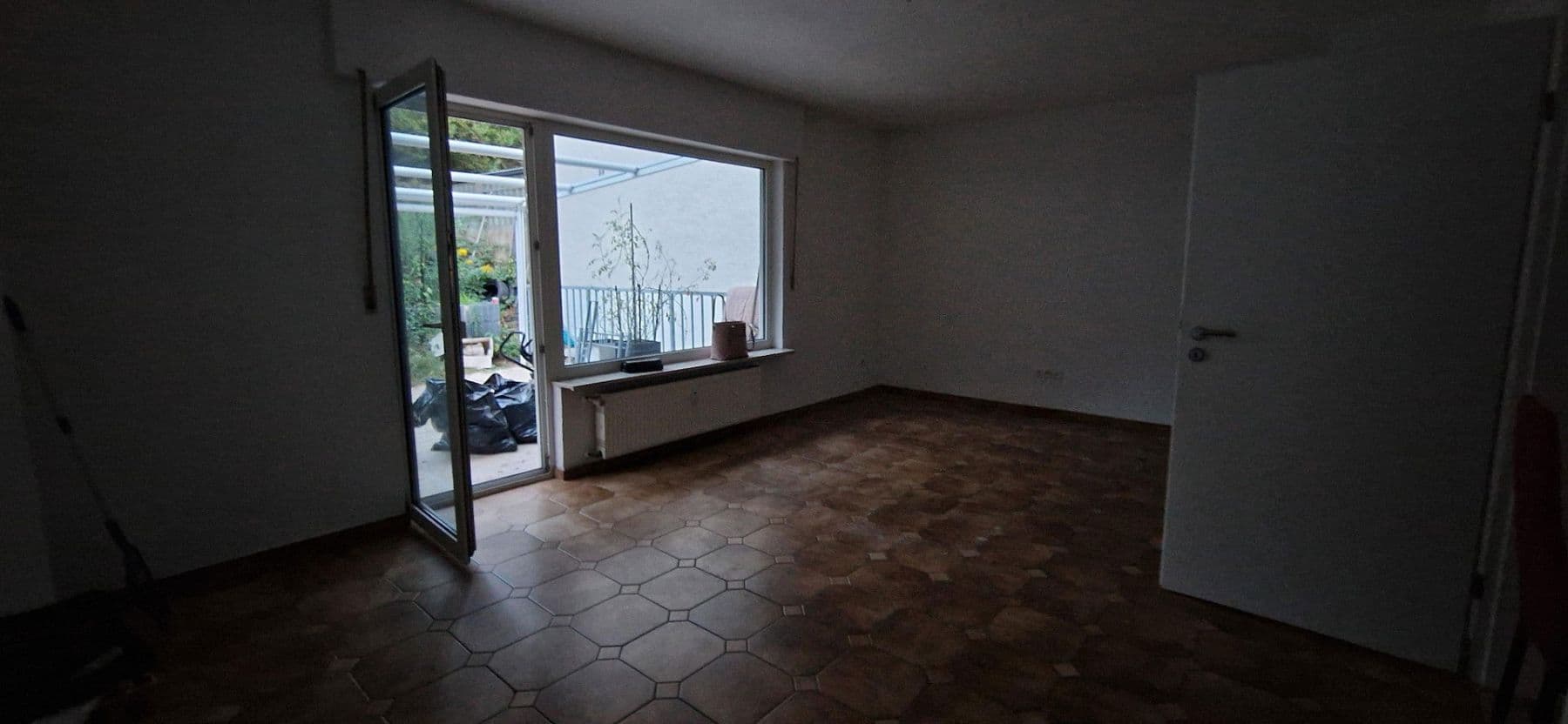 Pronájem domu 80 m², pozemek 220 m², Meerhausener Str 55, Bonn, Severní Porýní-Vestfálsko Pronájem domu 80 m², pozemek 220 m², Meerhausener Str 55, Bonn, Severní Porýní-Vestfálsko