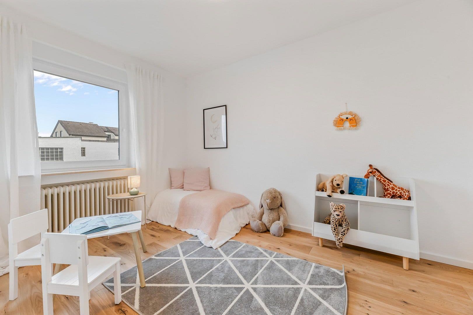 Prodej domu 200 m², pozemek 188 m², Saalbaustraße 29, Neu-Ulm, Bavorsko Prodej domu 200 m², pozemek 188 m², Saalbaustraße 29, Neu-Ulm, Bavorsko