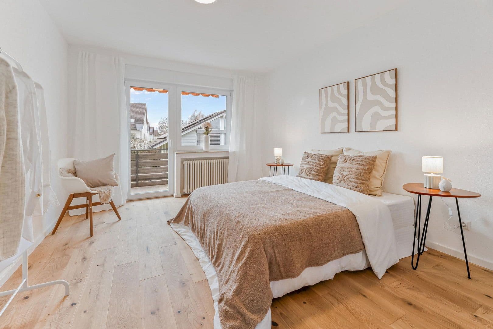 Prodej domu 200 m², pozemek 188 m², Saalbaustraße 29, Neu-Ulm, Bavorsko Prodej domu 200 m², pozemek 188 m², Saalbaustraße 29, Neu-Ulm, Bavorsko