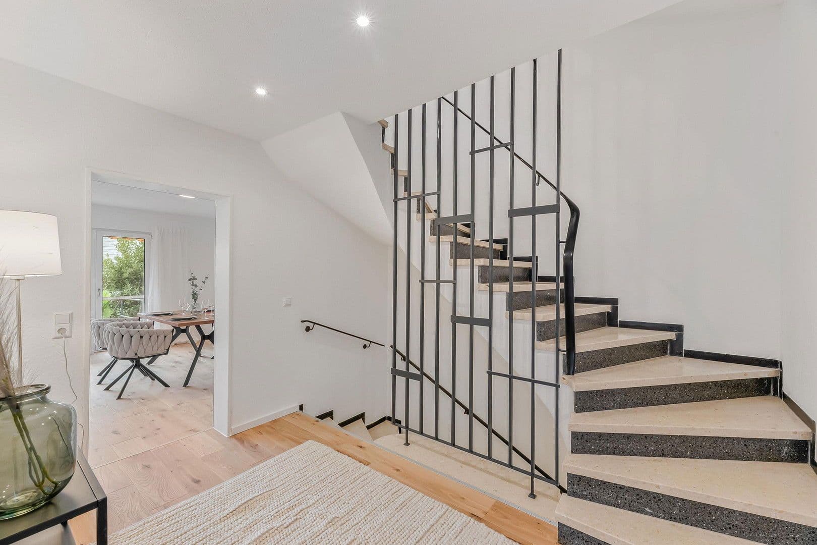 Prodej domu 200 m², pozemek 188 m², Saalbaustraße 29, Neu-Ulm, Bavorsko Prodej domu 200 m², pozemek 188 m², Saalbaustraße 29, Neu-Ulm, Bavorsko