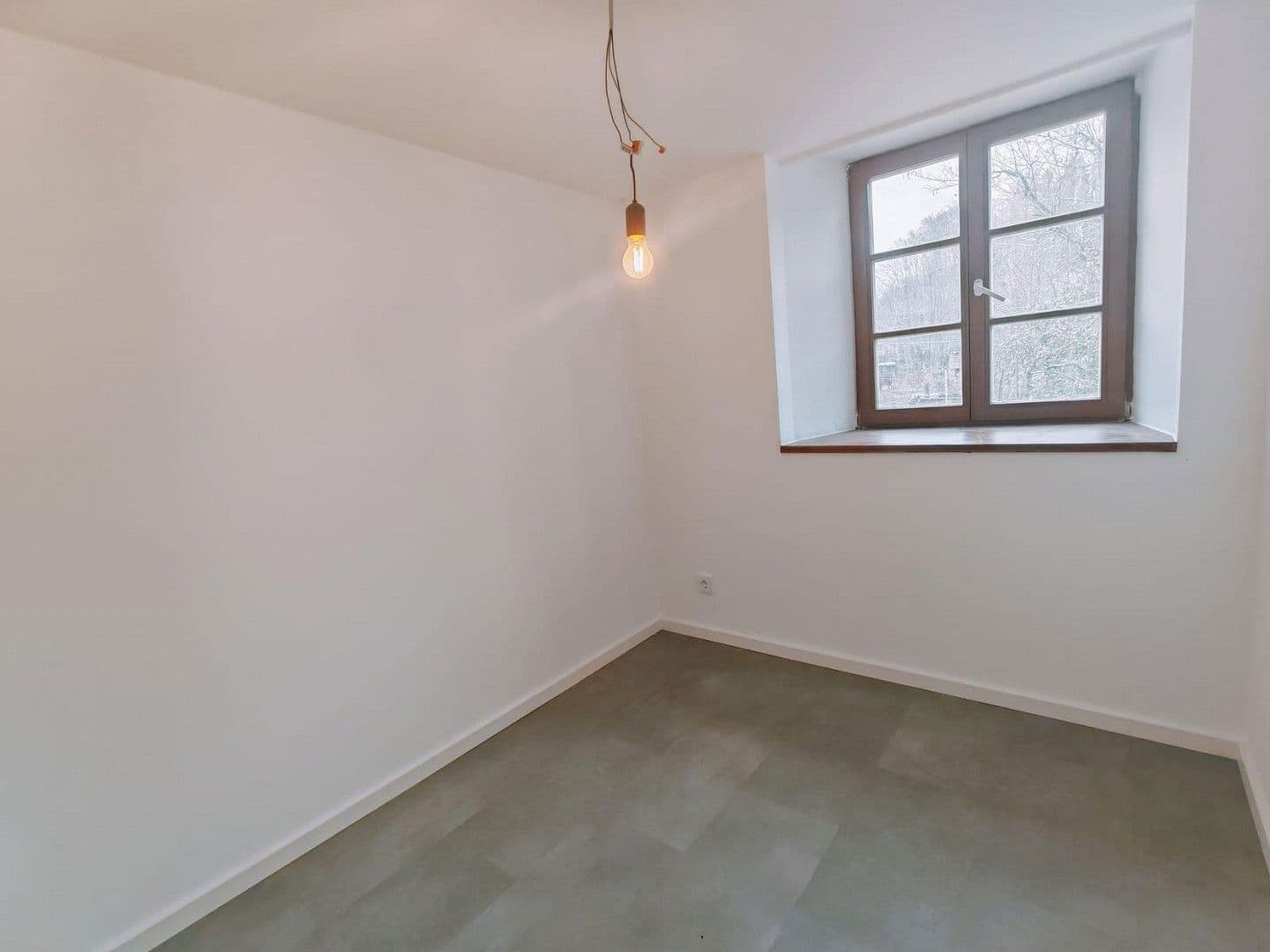 Prodej domu 130 m², pozemek 2.678 m², Manthalstr. 2, Berg, Bavorsko Prodej domu 130 m², pozemek 2.678 m², Manthalstr. 2, Berg, Bavorsko