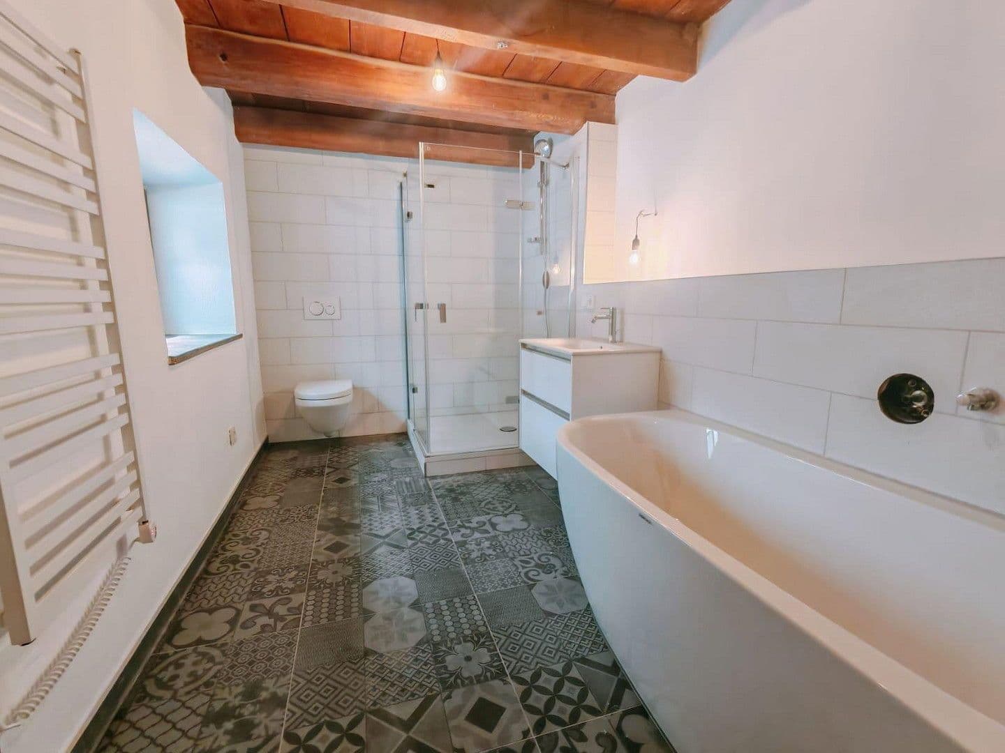 Prodej domu 130 m², pozemek 2.678 m², Manthalstr. 2, Berg, Bavorsko Prodej domu 130 m², pozemek 2.678 m², Manthalstr. 2, Berg, Bavorsko