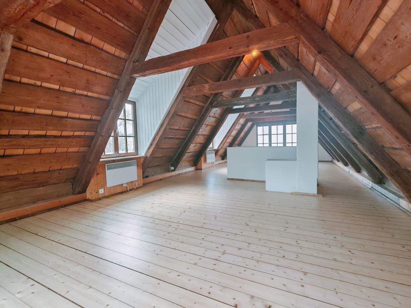 Prodej domu 130 m², pozemek 2.678 m², Manthalstr. 2, Berg, Bavorsko Prodej domu 130 m², pozemek 2.678 m², Manthalstr. 2, Berg, Bavorsko