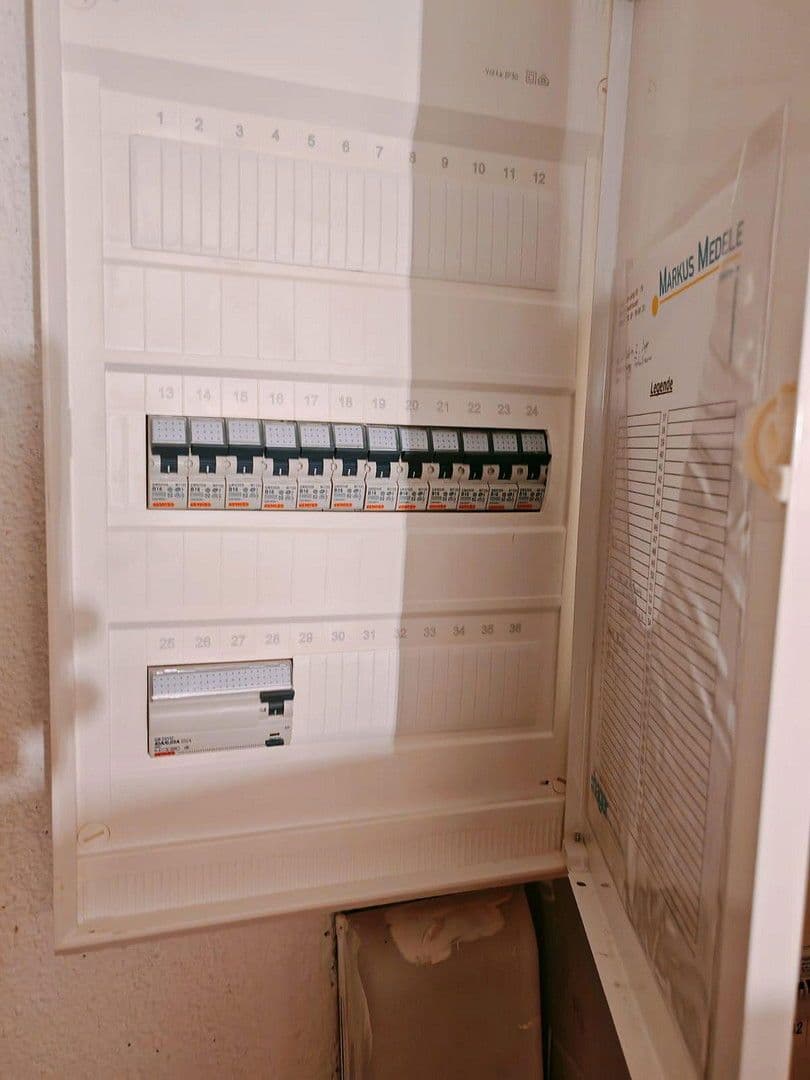 Prodej domu 130 m², pozemek 2.678 m², Manthalstr. 2, Berg, Bavorsko Prodej domu 130 m², pozemek 2.678 m², Manthalstr. 2, Berg, Bavorsko