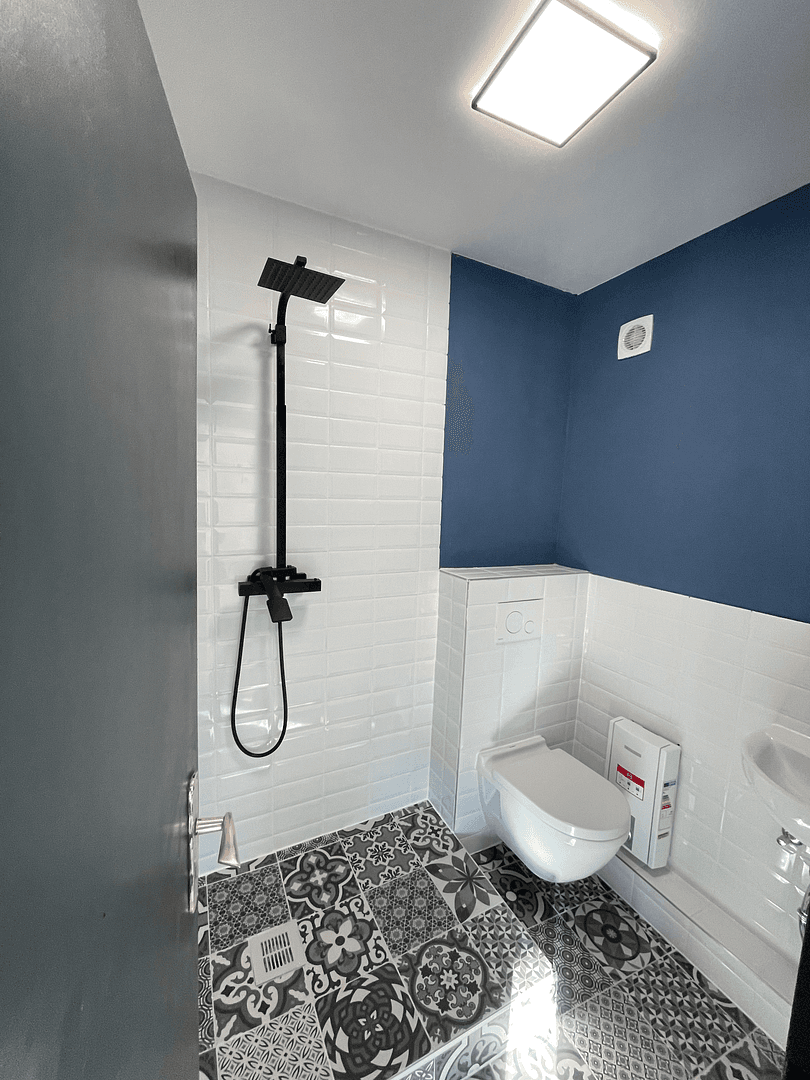 Pronájem bytu 3+1 110 m², Oberaltenallee 18, Hamburg, Hamburg Pronájem bytu 3+1 110 m², Oberaltenallee 18, Hamburg, Hamburg