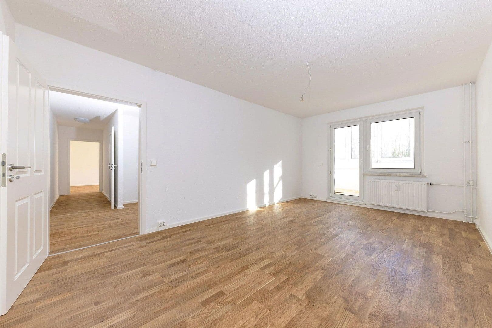 Pronájem bytu 3+1 90 m², Rotfuchsstraße 19, Leipzig, Sasko Pronájem bytu 3+1 90 m², Rotfuchsstraße 19, Leipzig, Sasko