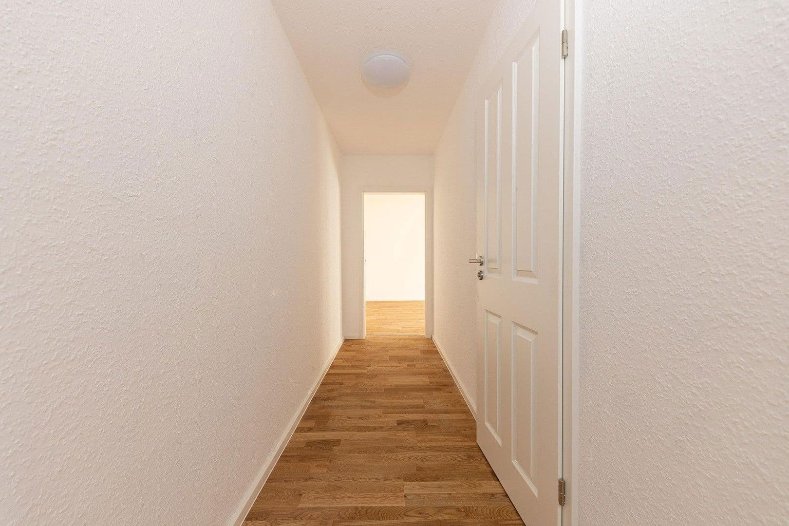 Pronájem bytu 3+1 90 m², Rotfuchsstraße 19, Leipzig, Sasko Pronájem bytu 3+1 90 m², Rotfuchsstraße 19, Leipzig, Sasko