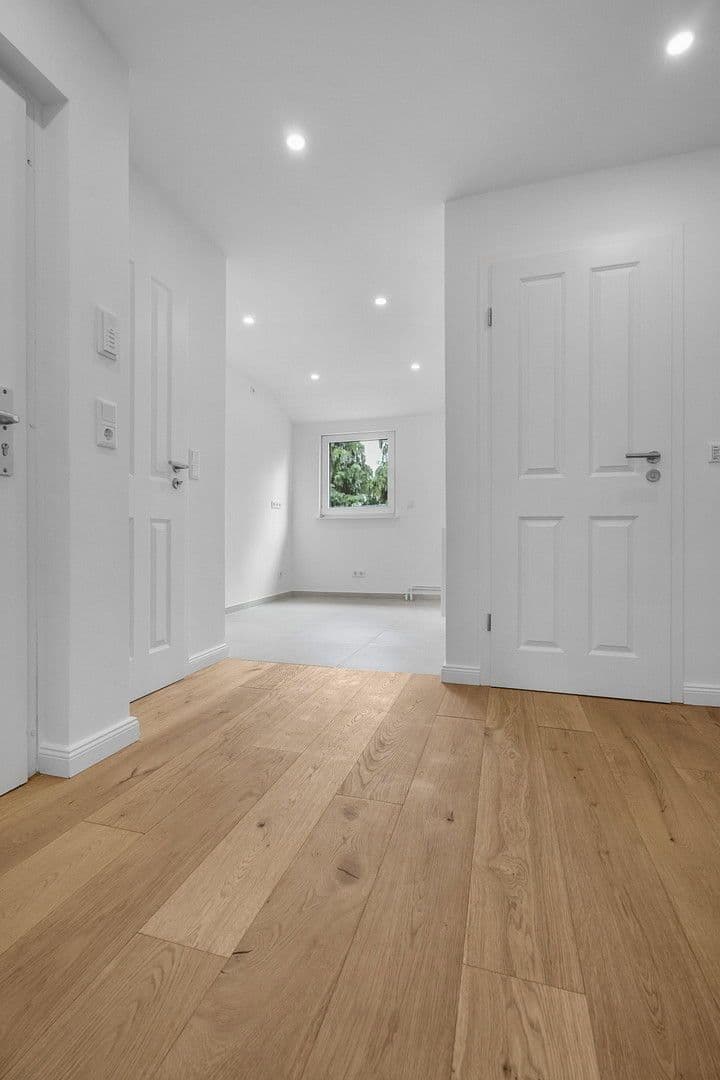 Pronájem bytu 3+1 70 m², Bremerhaven, Bremen Pronájem bytu 3+1 70 m², Bremerhaven, Bremen