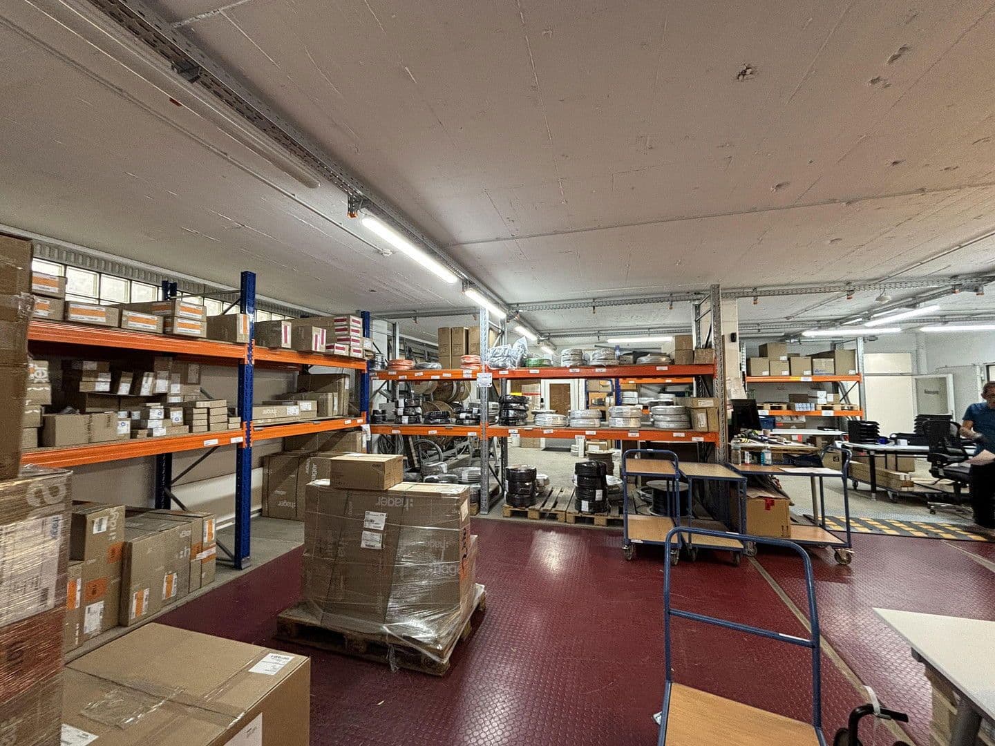 Pronájem nebytového prostoru 285 m², Münsterstrasse 330, Düsseldorf, Severní Porýní-Vestfálsko Pronájem nebytového prostoru 285 m², Münsterstrasse 330, Düsseldorf, Severní Porýní-Vestfálsko