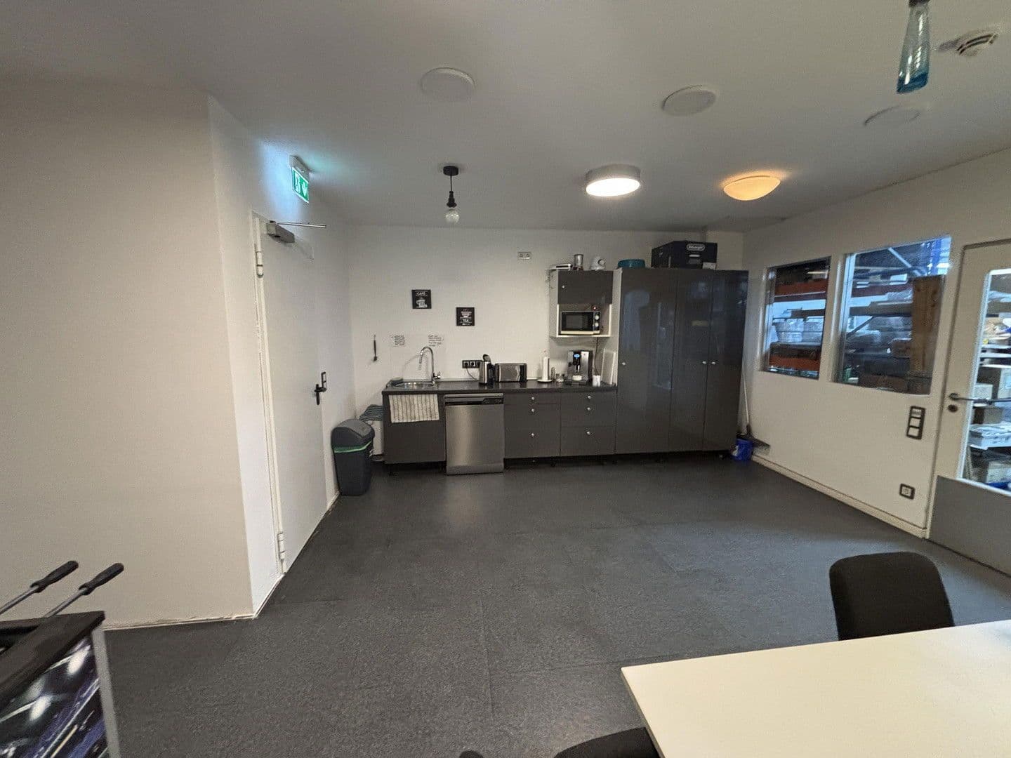 Pronájem nebytového prostoru 285 m², Münsterstrasse 330, Düsseldorf, Severní Porýní-Vestfálsko Pronájem nebytového prostoru 285 m², Münsterstrasse 330, Düsseldorf, Severní Porýní-Vestfálsko