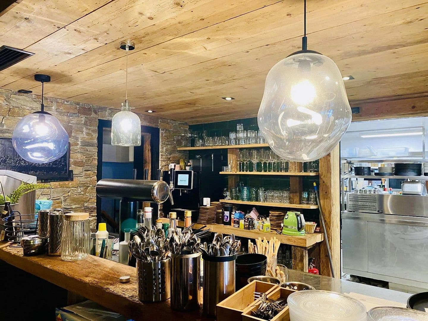 Prodej nebytového prostoru 1.100 m², Hauptstraße 40, Klettgau, Bádensko-Württembersko Prodej nebytového prostoru 1.100 m², Hauptstraße 40, Klettgau, Bádensko-Württembersko