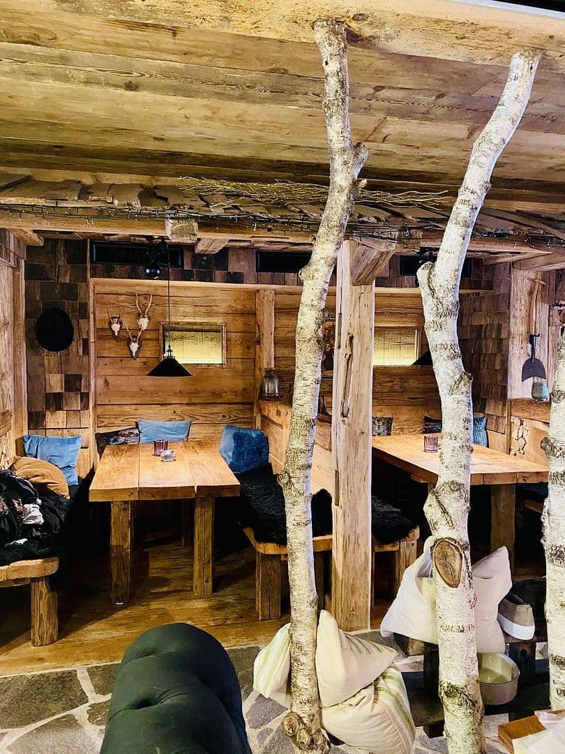 Prodej nebytového prostoru 1.100 m², Hauptstraße 40, Klettgau, Bádensko-Württembersko Prodej nebytového prostoru 1.100 m², Hauptstraße 40, Klettgau, Bádensko-Württembersko