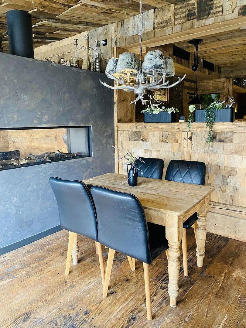 Prodej nebytového prostoru 1.100 m², Hauptstraße 40, Klettgau, Bádensko-Württembersko Prodej nebytového prostoru 1.100 m², Hauptstraße 40, Klettgau, Bádensko-Württembersko