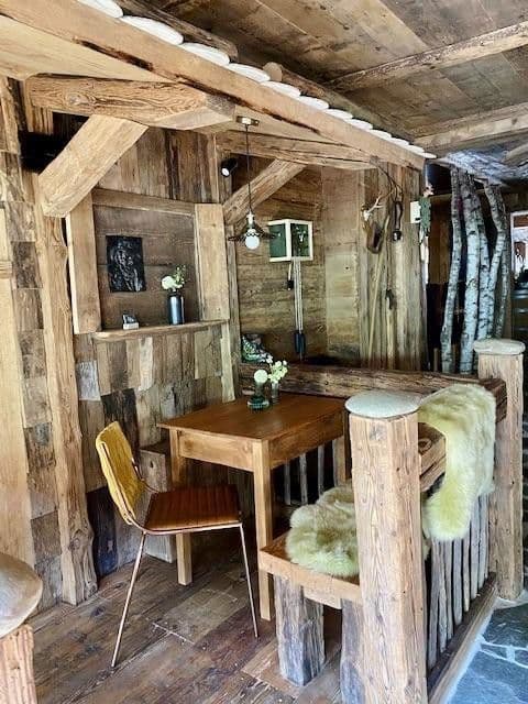 Prodej nebytového prostoru 1.100 m², Hauptstraße 40, Klettgau, Bádensko-Württembersko Prodej nebytového prostoru 1.100 m², Hauptstraße 40, Klettgau, Bádensko-Württembersko