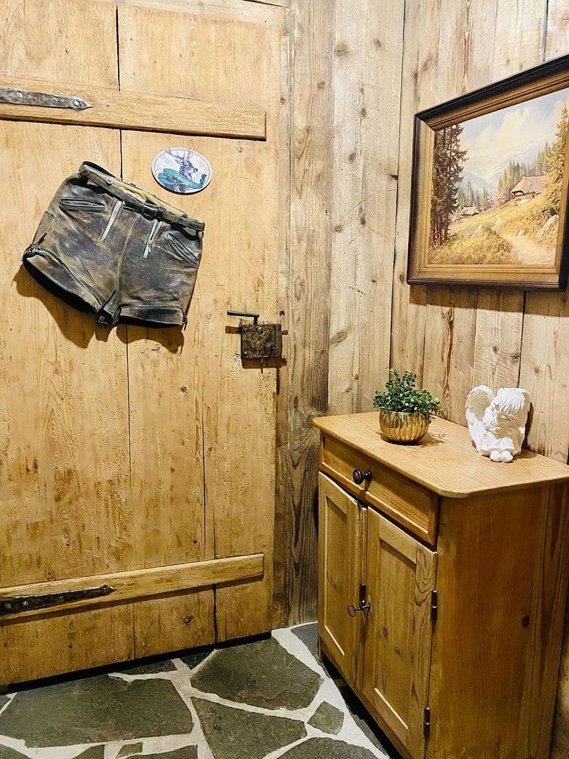 Prodej nebytového prostoru 1.100 m², Hauptstraße 40, Klettgau, Bádensko-Württembersko Prodej nebytového prostoru 1.100 m², Hauptstraße 40, Klettgau, Bádensko-Württembersko