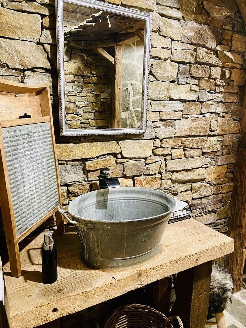 Prodej nebytového prostoru 1.100 m², Hauptstraße 40, Klettgau, Bádensko-Württembersko Prodej nebytového prostoru 1.100 m², Hauptstraße 40, Klettgau, Bádensko-Württembersko