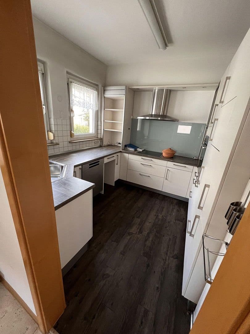 Prodej bytu 5+1 112 m², Bismarckstraße 56, Pforzheim, Bádensko-Württembersko Prodej bytu 5+1 112 m², Bismarckstraße 56, Pforzheim, Bádensko-Württembersko