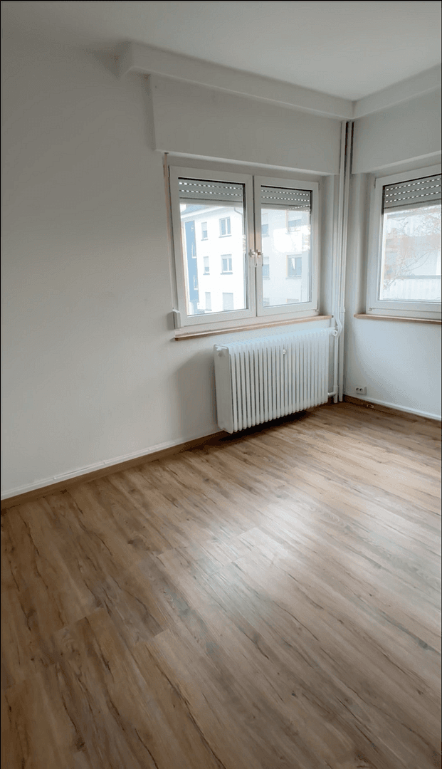 Prodej bytu 7+1 180 m², Bismarckstraße 56, Pforzheim, Bádensko-Württembersko Prodej bytu 7+1 180 m², Bismarckstraße 56, Pforzheim, Bádensko-Württembersko