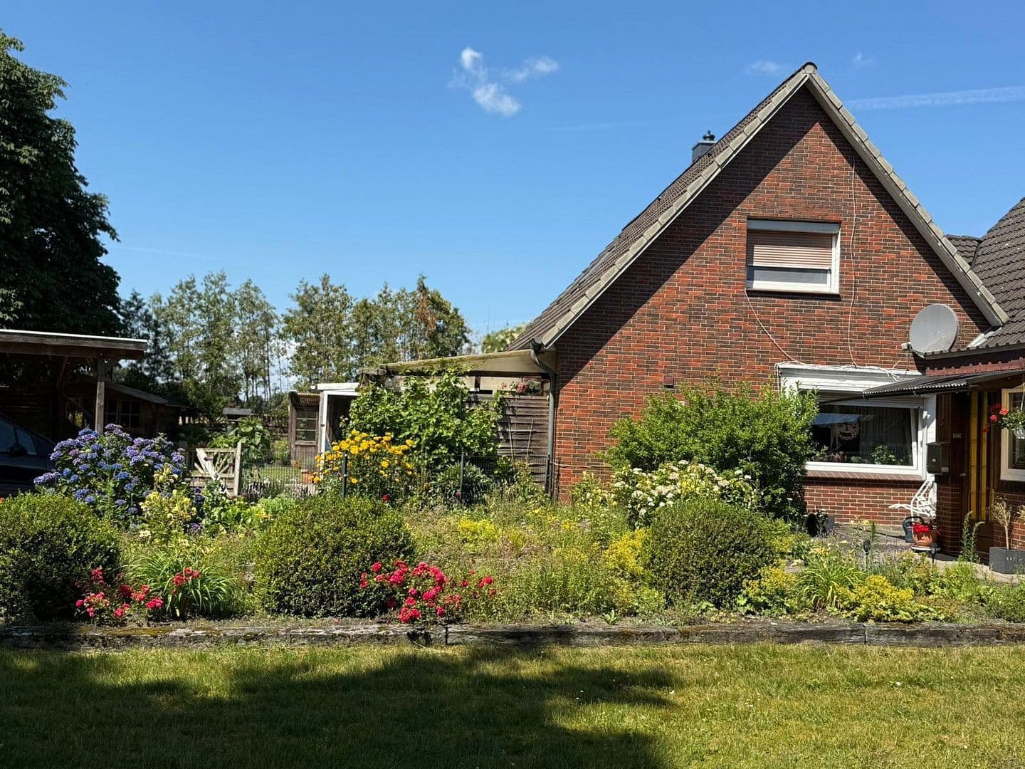 Pronájem domu 120 m², pozemek 800 m², Wiefelstede, Dolní Sasko Pronájem domu 120 m², pozemek 800 m², Wiefelstede, Dolní Sasko